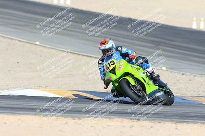 media/Jan-12-2025-CVMA (Sun) [[be1d2b16e3]]/Race 3-Amateur Supersport Middleweight/